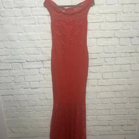 Red Lace Mermaid Style Bodycon Cocktail Evening Dress - Picture 4 of 6